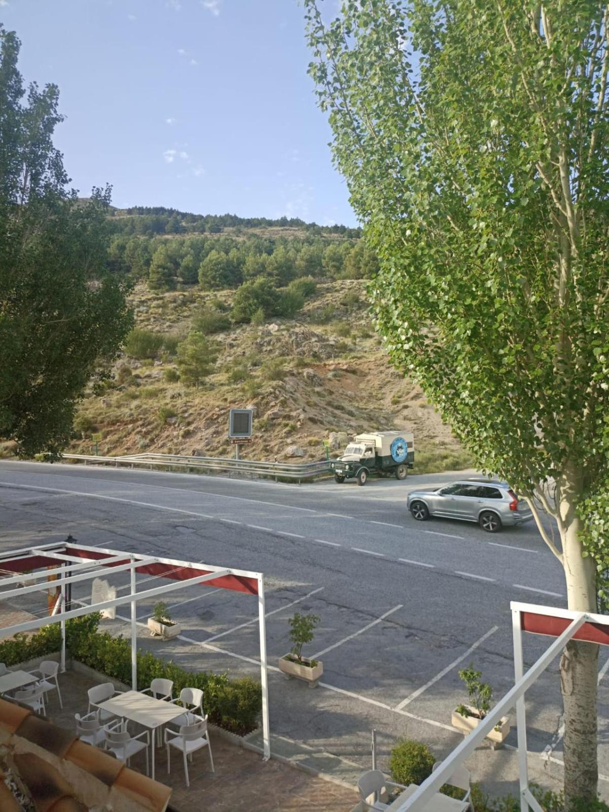 Hostal El Desvio Sierra Nevada Exteriör bild