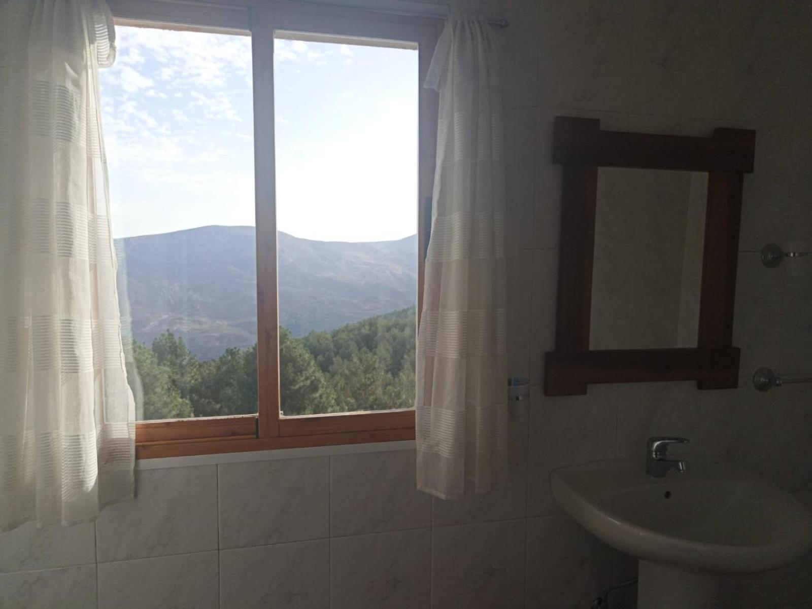 Hostal El Desvio Sierra Nevada Exteriör bild